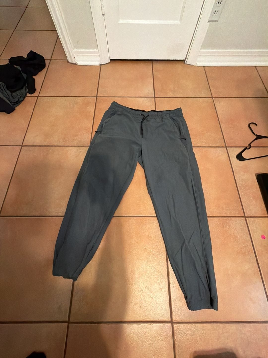 All in Motion Men's Utility Tapered Jogger Pants Dark Gray 2