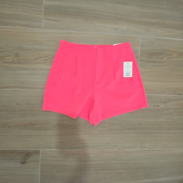 A New Day Women Neon Pink Midi Shorts Size 6