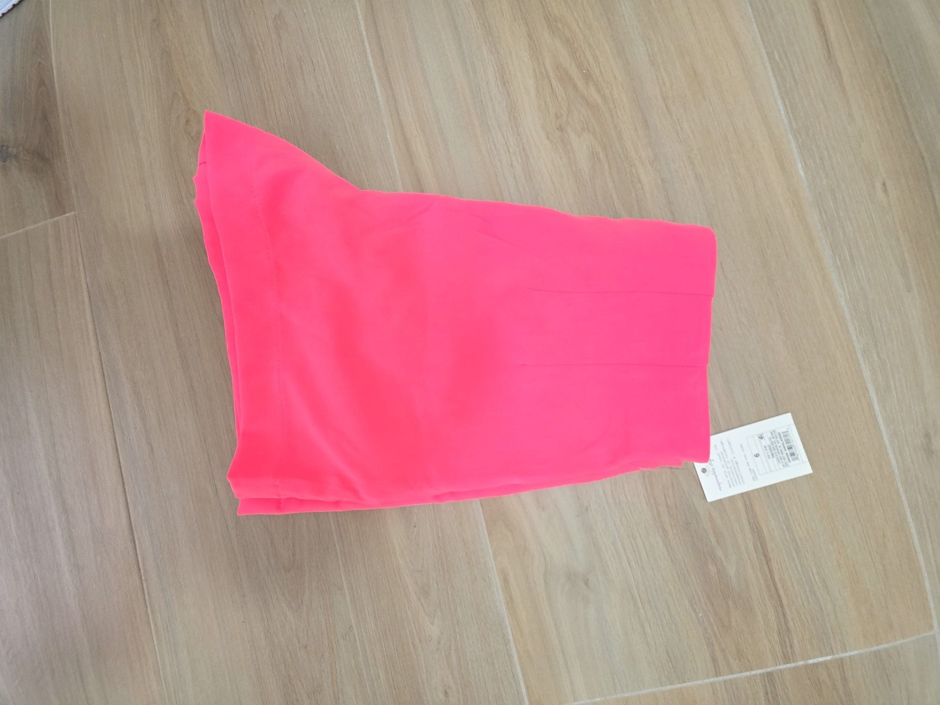 A New Day Women Neon Pink Midi Shorts Size 6 6