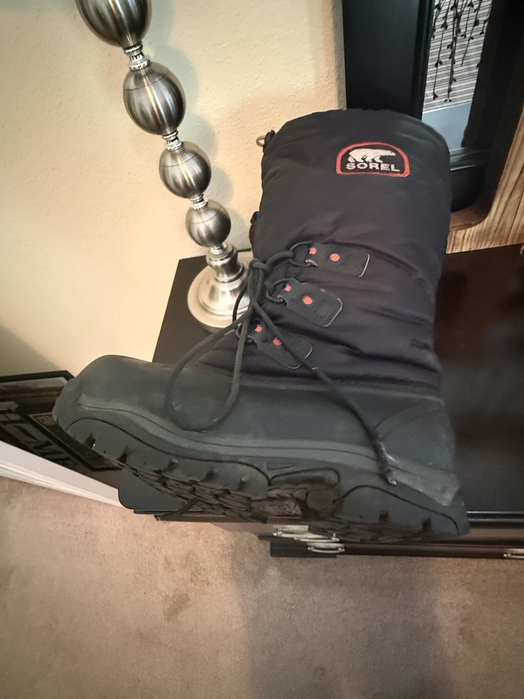 Sorel Glacier XT Women's Waterproof Insulated Snow Boot Size 9 (NL2134-010) 7