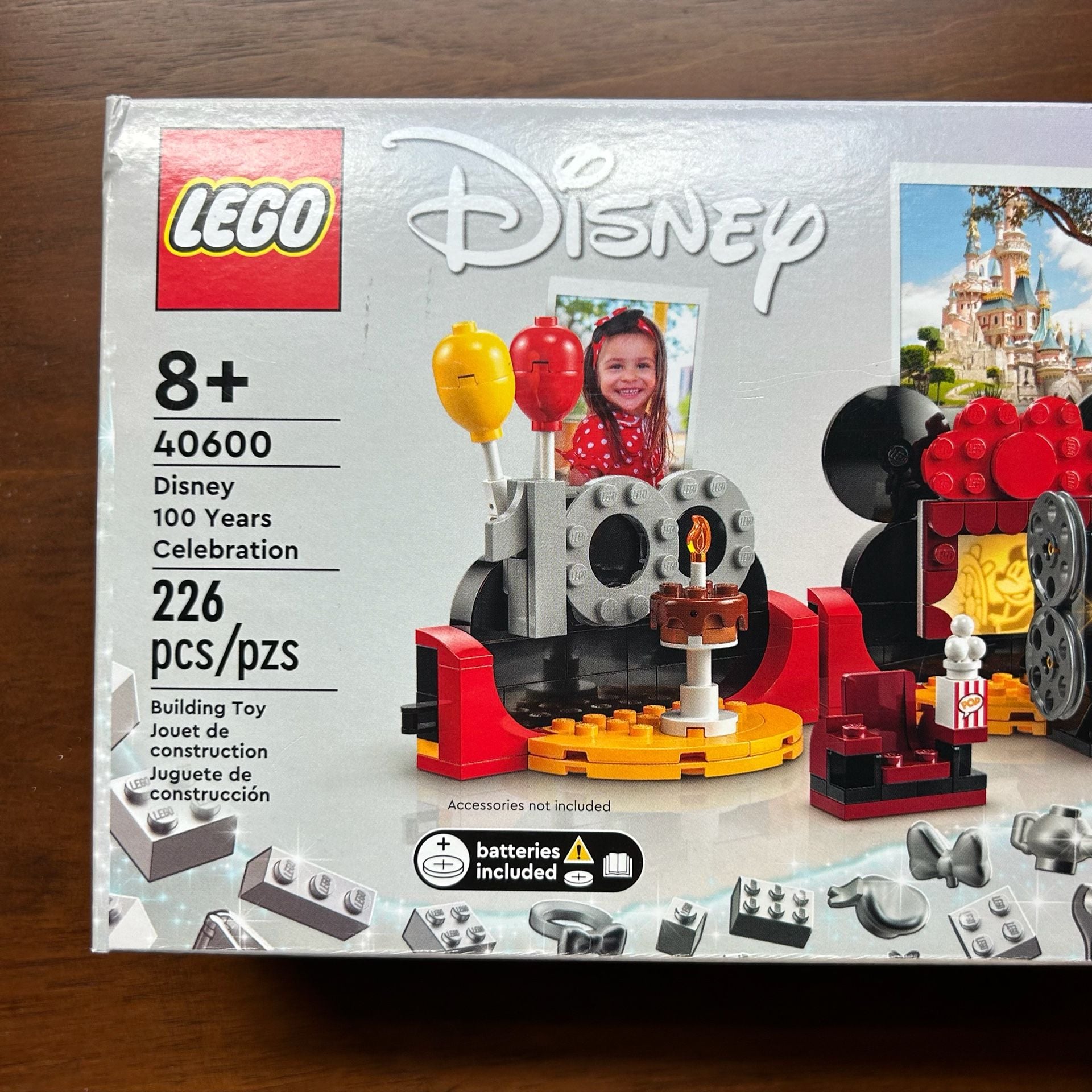 LEGO Disney 100 Years Celebration Set 40600 2