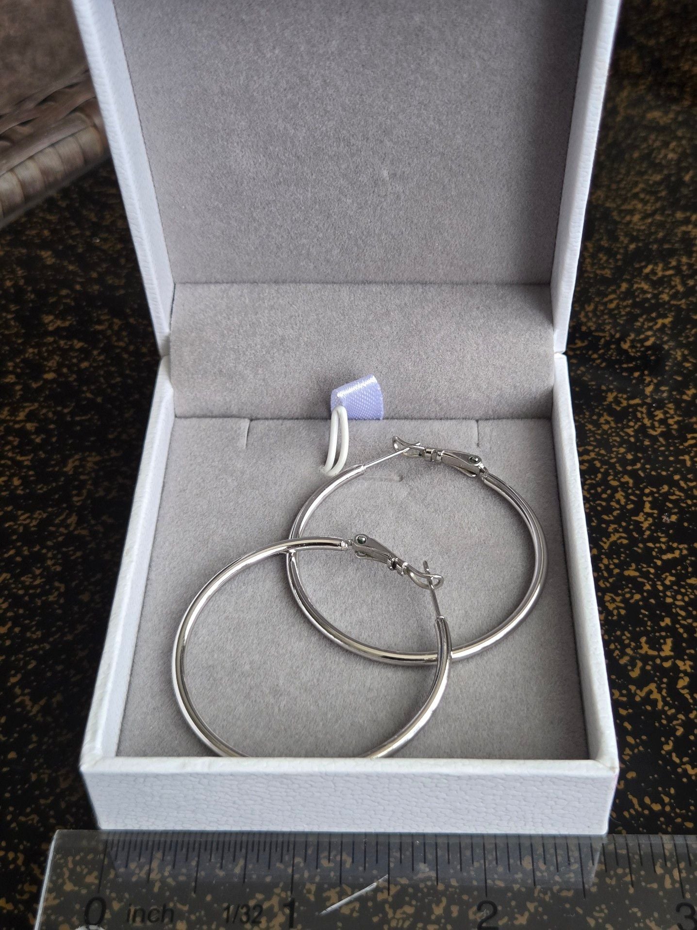 Assorted Stylish Long Lasting Earings 7