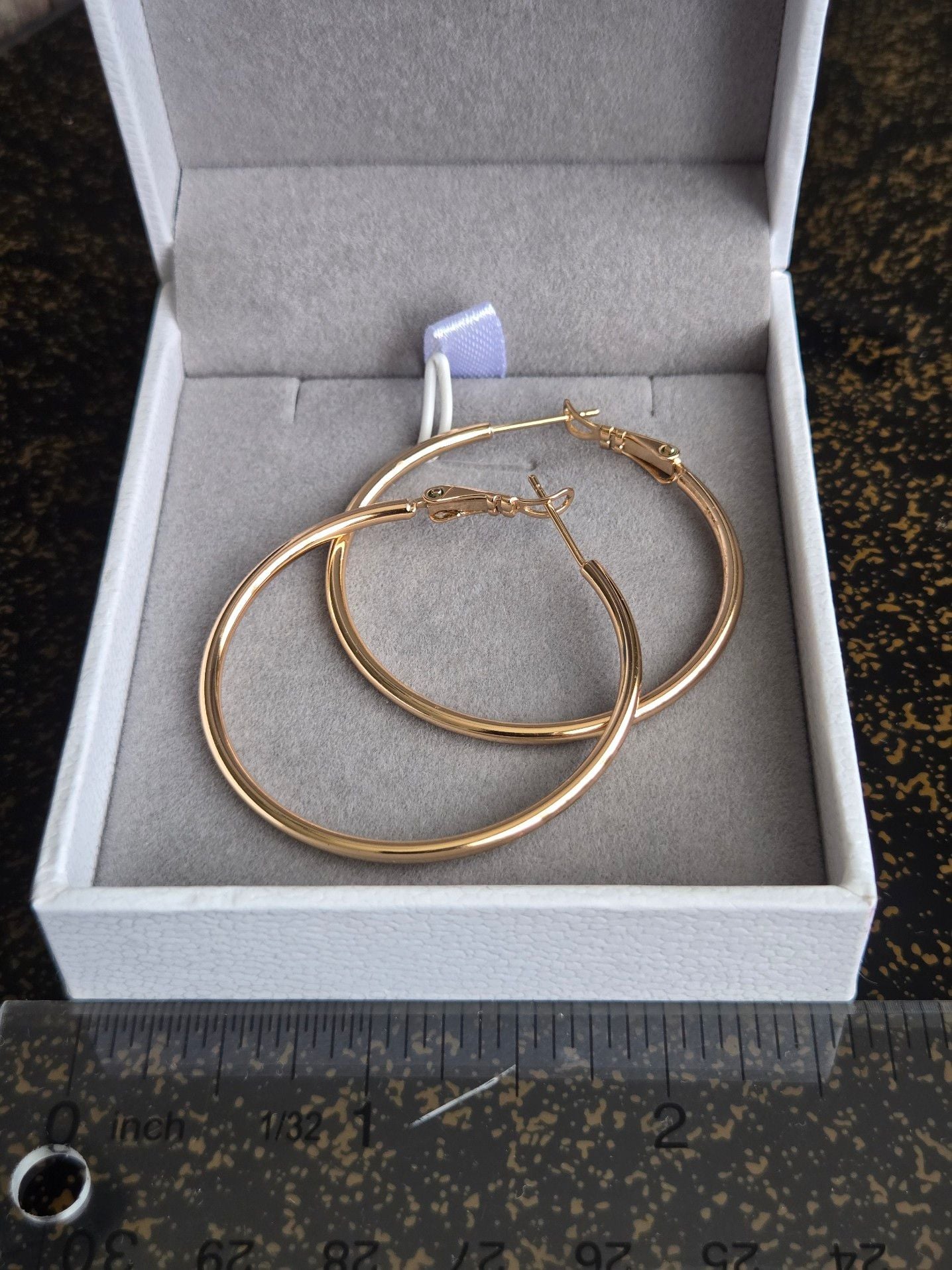 Assorted Stylish Long Lasting Earings 8