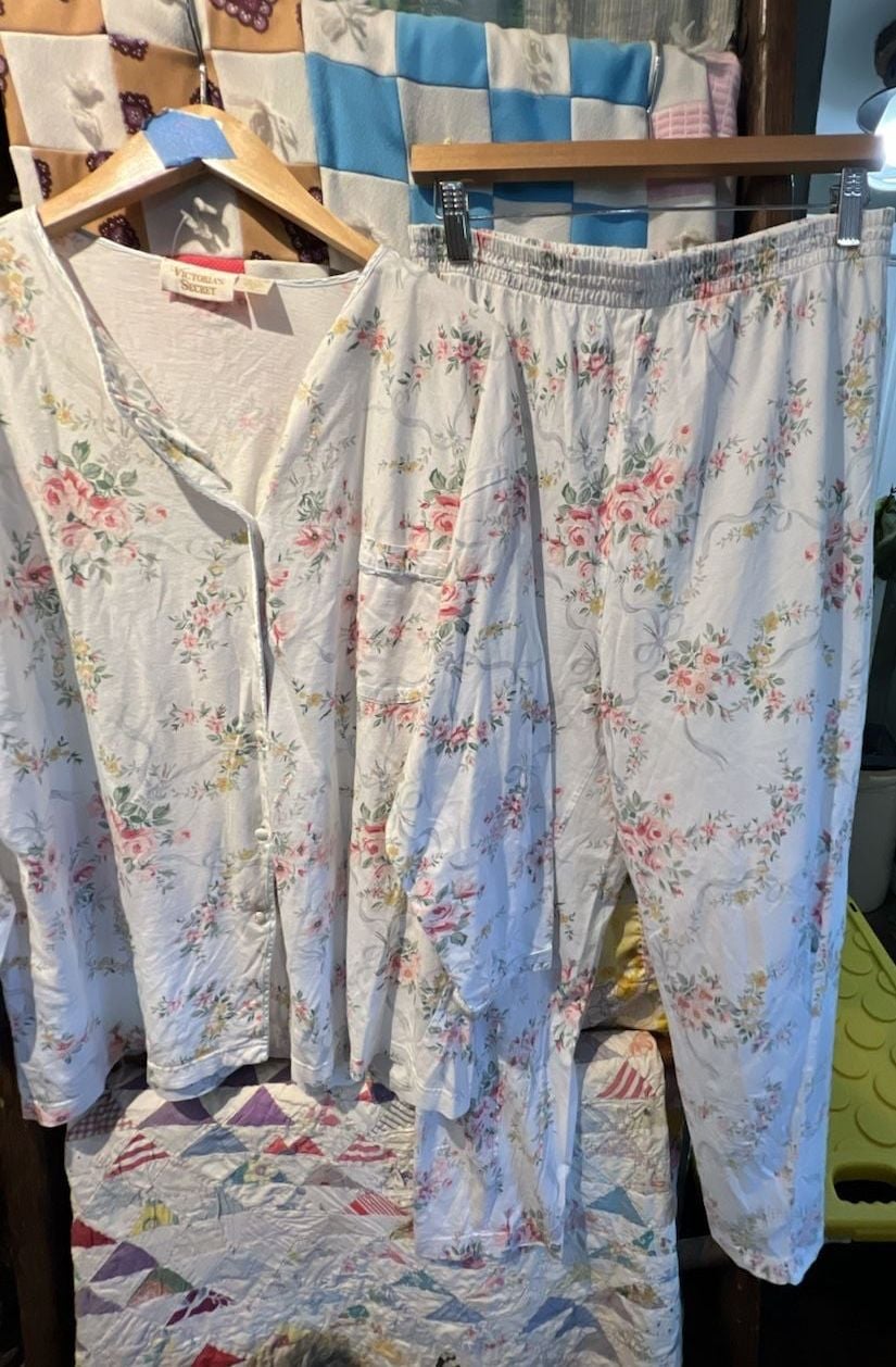 Gold Label Victoria's Secret Floral Print Pajama Set 2