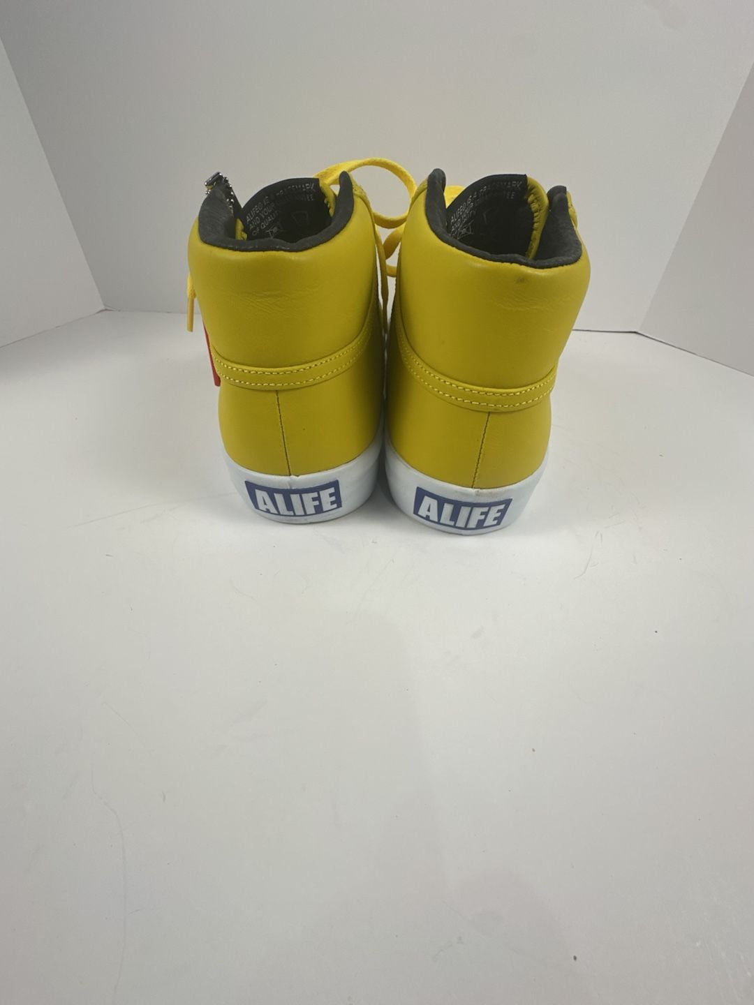 Alife Everybody Mid Pro Leather Yellow Sneakers Mens Size US 13 Deadstock New 7