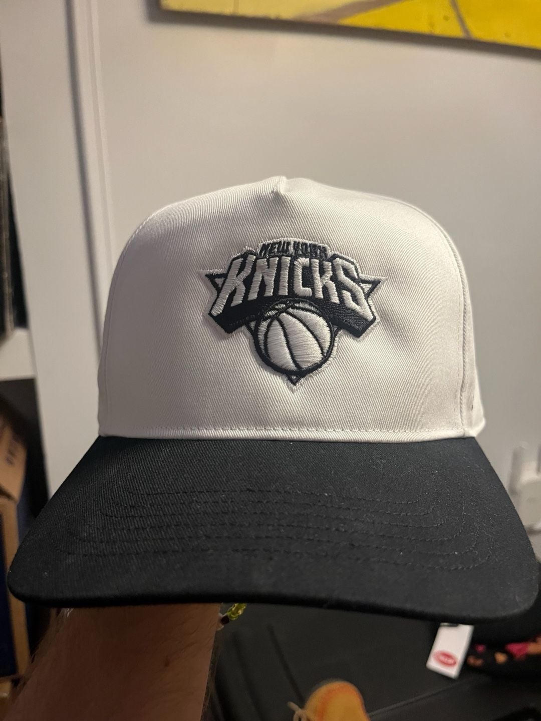 New York Knicks '47 White and Black Hitch Adjustable Hat 2