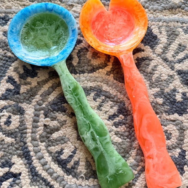 GAURI KOHLI Hawaii Salad Servers 2 Piece Set