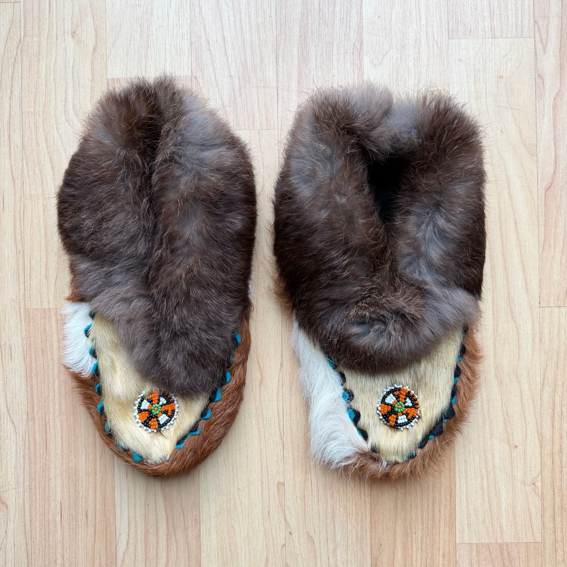 Vintage Native Handmade Fur Hair and Leather Moccasin Slippers 7- 7.5 2