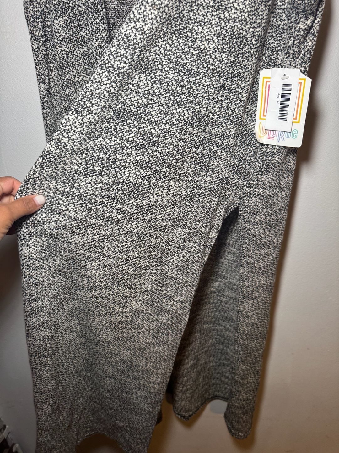 LulaRoe Women's Side Slit Marled Gray Knit Joy Long Line Duster Vest Size M 4