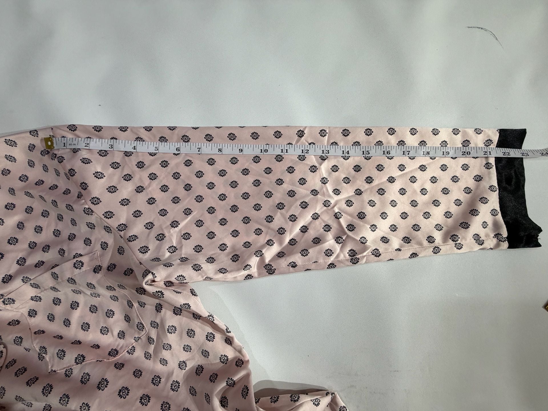 ND Intimates Pink Evil Eye Print Satin Pajama Set Shirt Shorts Womens M 8