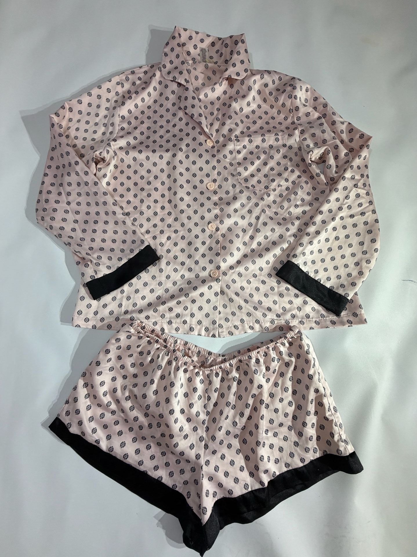 ND Intimates Pink Evil Eye Print Satin Pajama Set Shirt Shorts Womens M 1