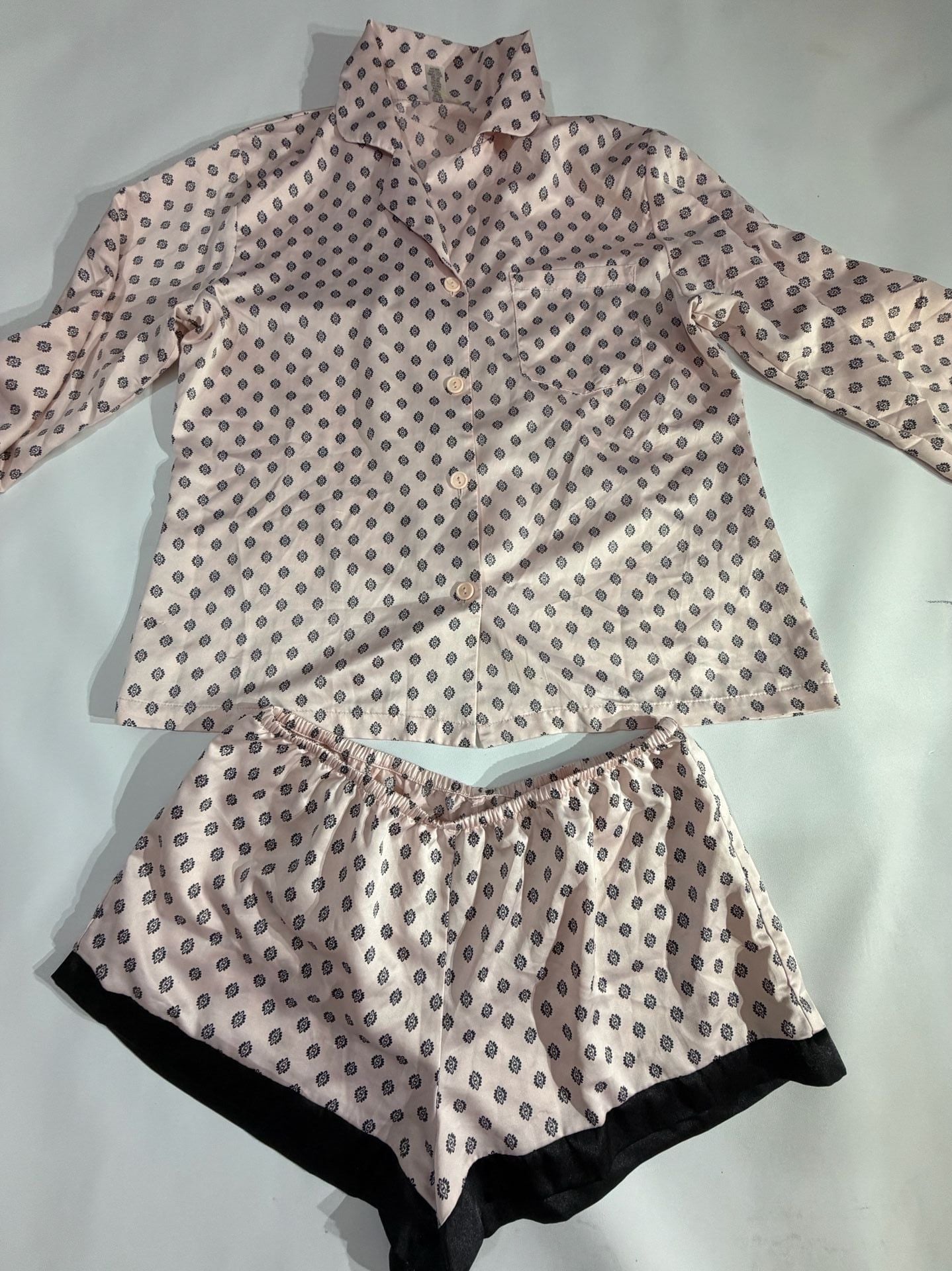 ND Intimates Pink Evil Eye Print Satin Pajama Set Shirt Shorts Womens M 2