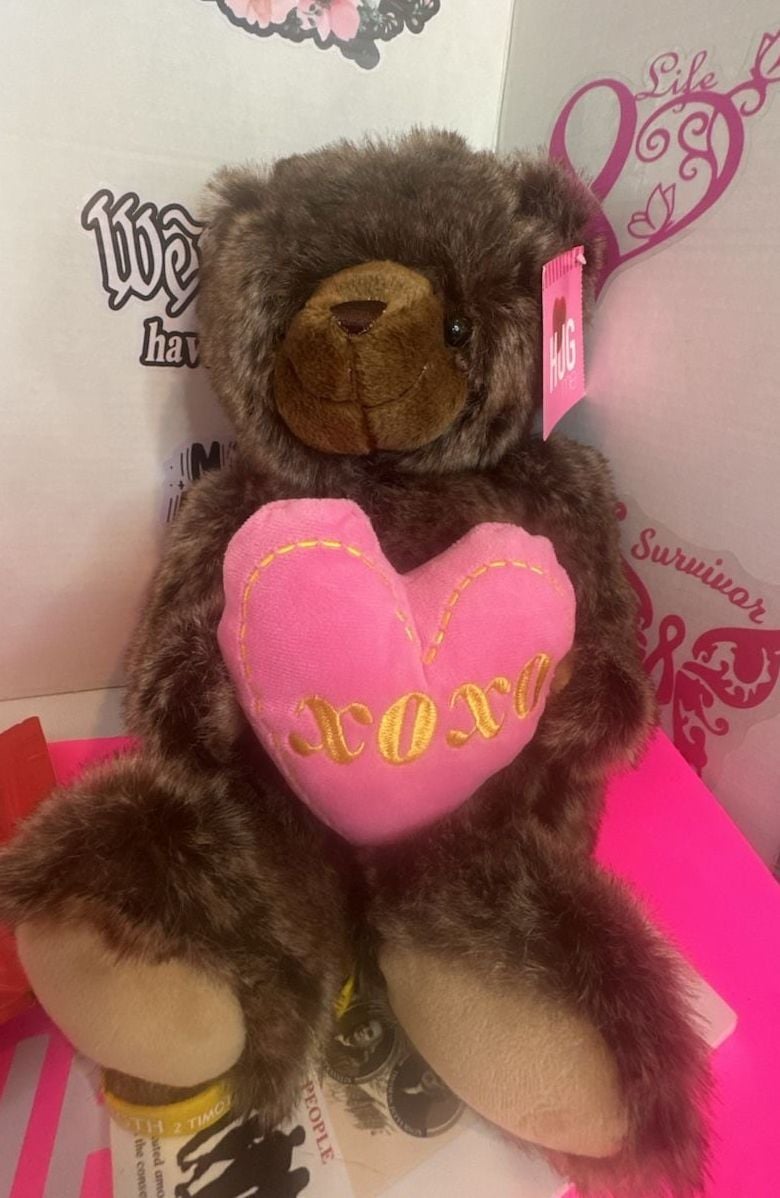 Hug Fun Hug Me Brown Teddy Bear Holding Pink XOXO Heart Plush 1
