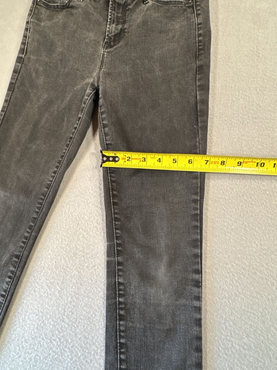 Old Navy Rockstar High Rise Skinny Jeans Gray Size 4 Petite 7