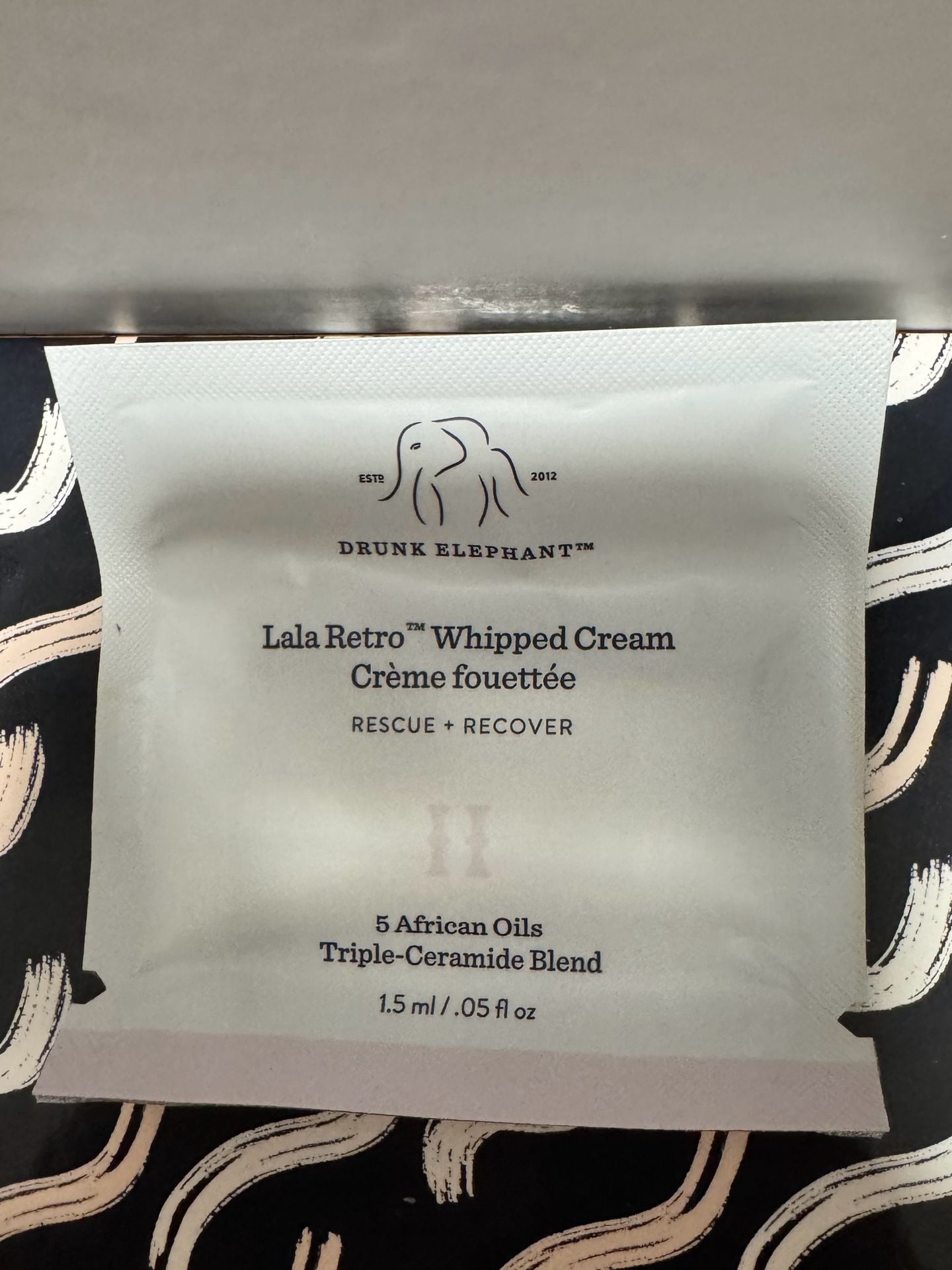 Drunk Elephant Bronzing Sunshine Drops w/ Lala Retro Whipped Cream Sample 4