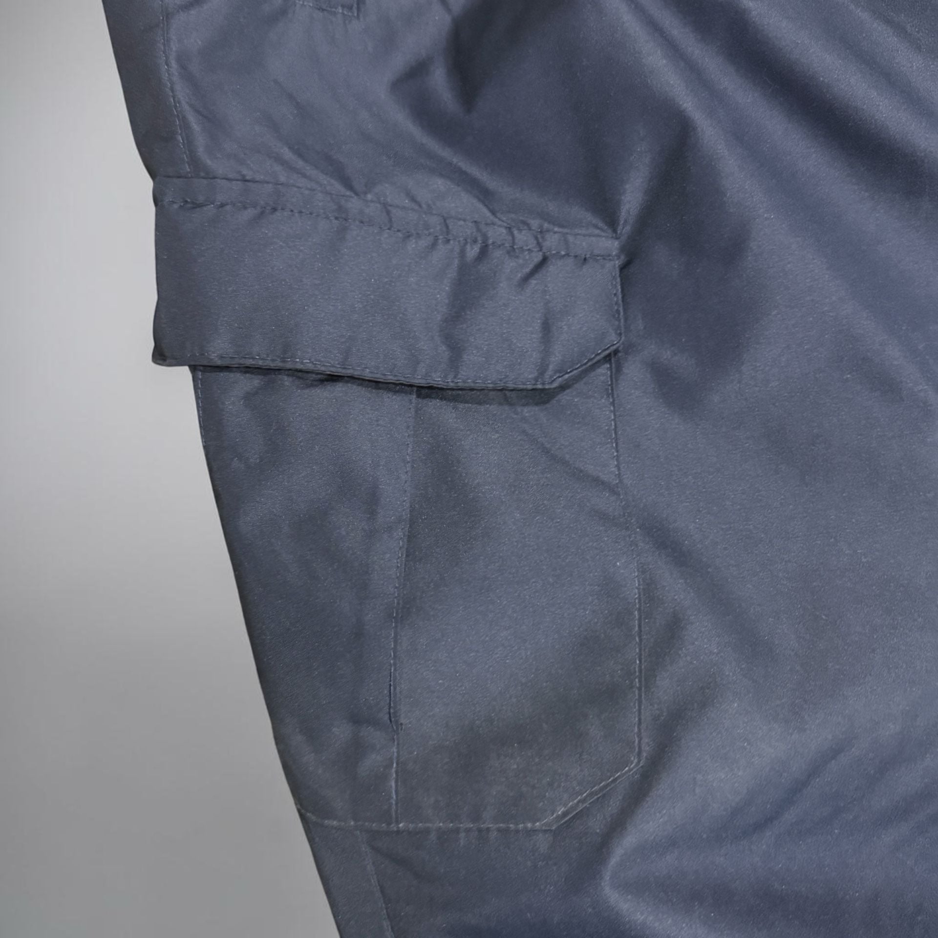 Arctic Quest Men's Snow Sports Cargo Pants in Charcoal, Size Small 9