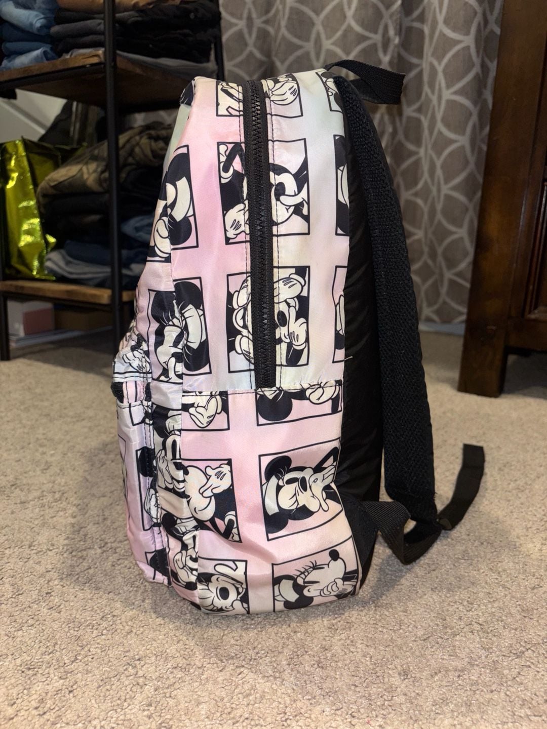 Disney Minnie Mouse Bioworld Pink Rainbow Expressions Backpack 4