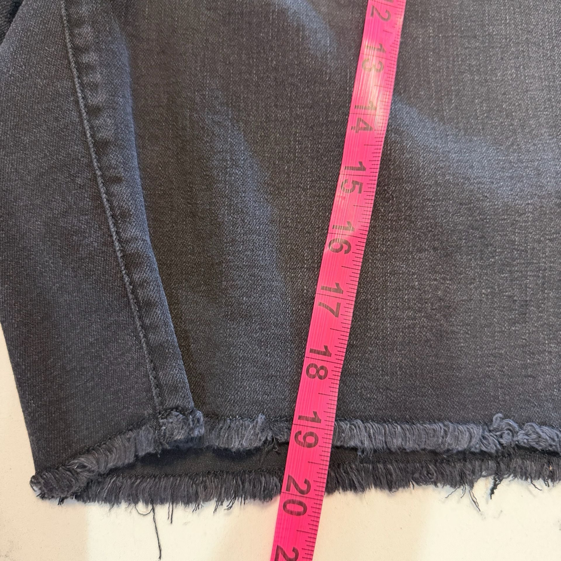 Seven7 Women's Relaxed Bermuda Mid Rise Denim Shorts Washed Black Size 16 9