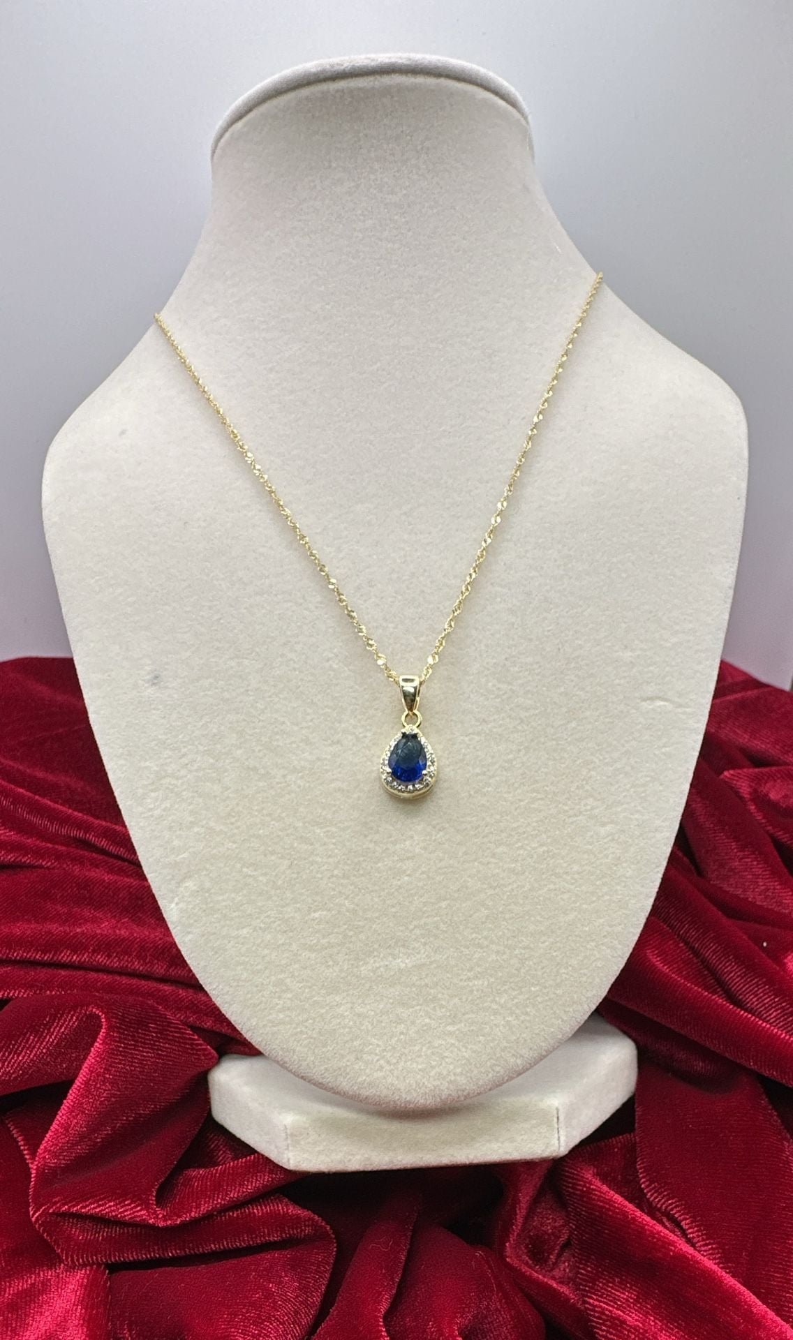New 925 Silver Blue Sapphire Pear Shaped Halo Pendant Necklace with Gold Tone 2