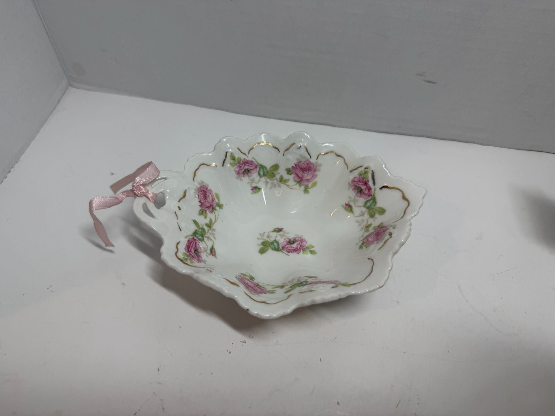 MZ Austria Antique Porcelain Scalloped Pink Rose Handle Candy Dish 1