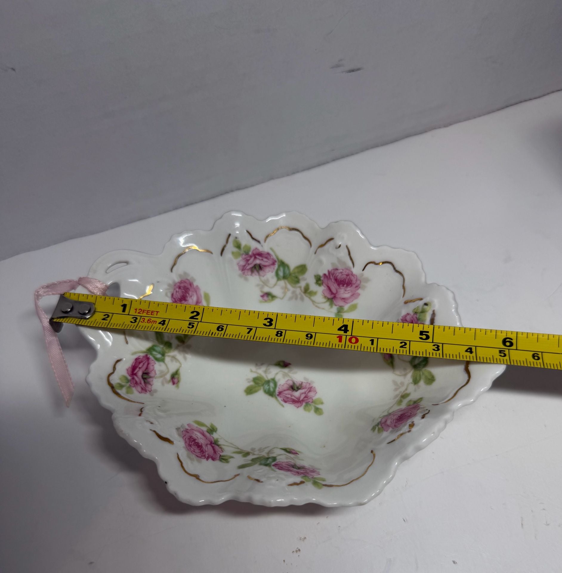 MZ Austria Antique Porcelain Scalloped Pink Rose Handle Candy Dish 7