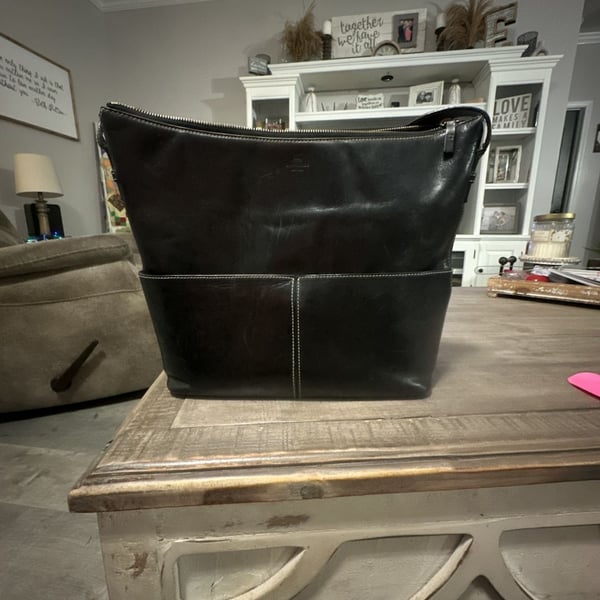 Kate Spade New York Vintage Black Leather Shoulder Bag