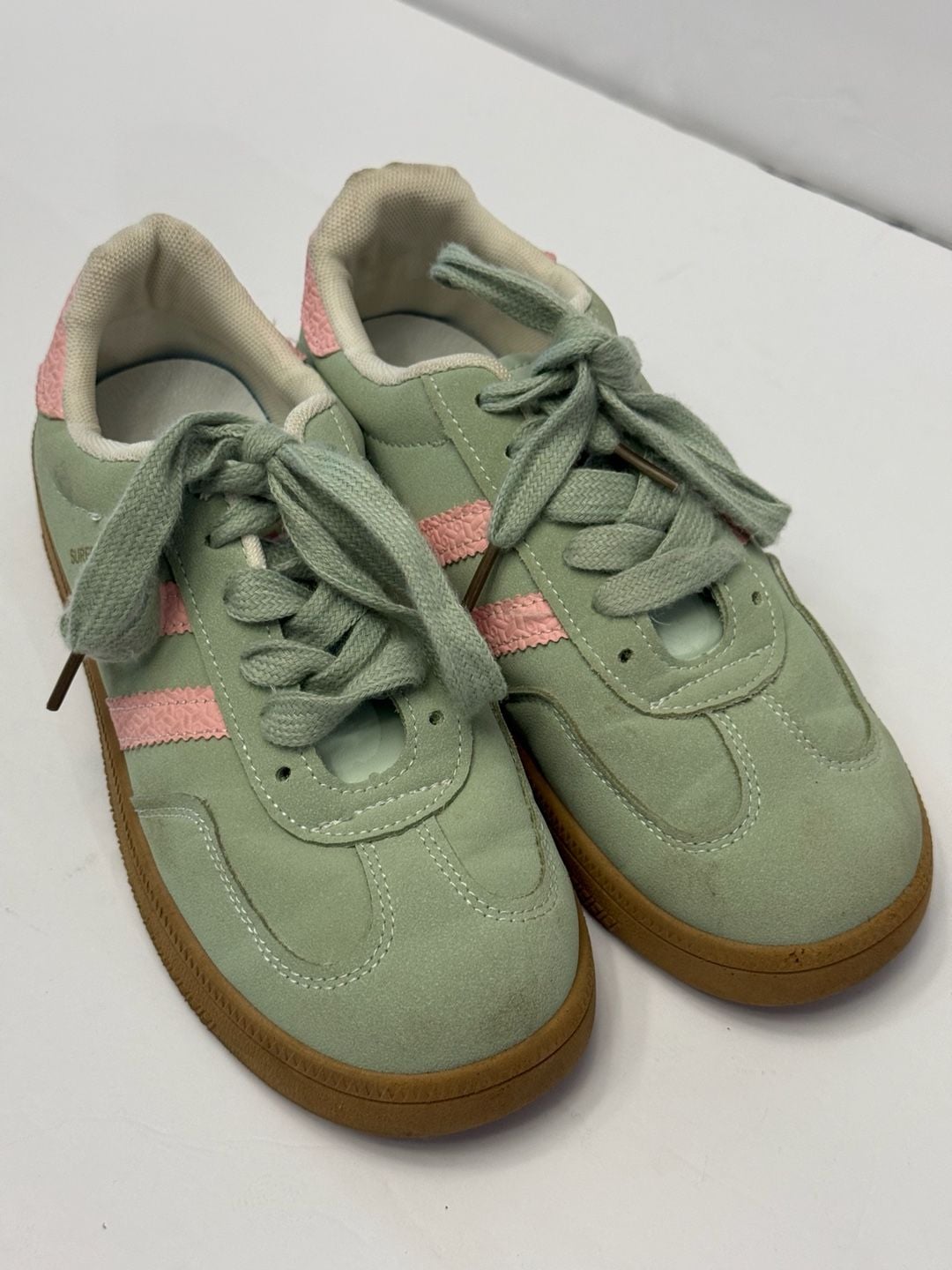 Women's Suede Casual Sneakers in Sage/Pink 3