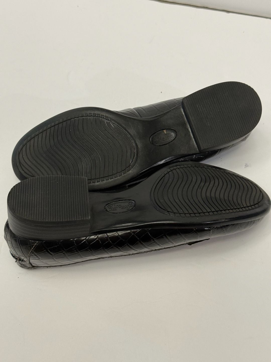 Eurosoft by Soft Black Croc-Embossed Leopard Print Loafers 9