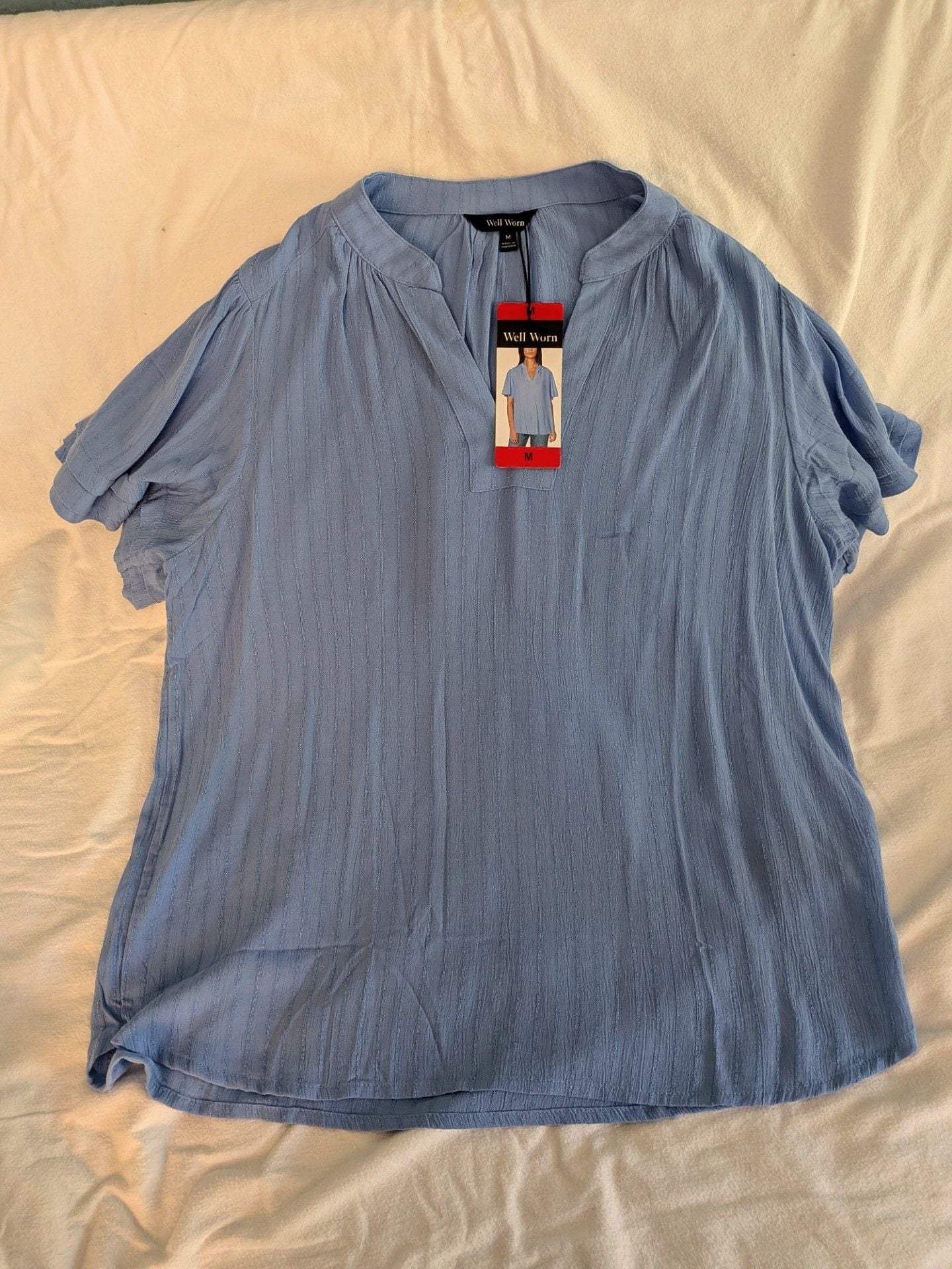 Well Worn Blue Flutter Sleeve V-Neck Crinkle Top NWT 2