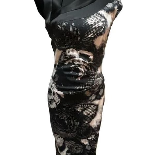 Karen Millen Black and White Floral Print Pencil Dress