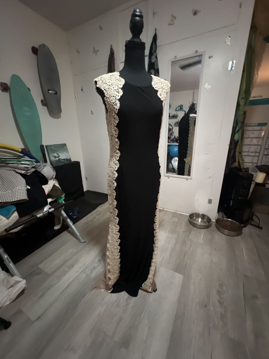 Avery G Black Bodycon Cocktail Dress with Creamy Gold Lace Accents, Size 8 4