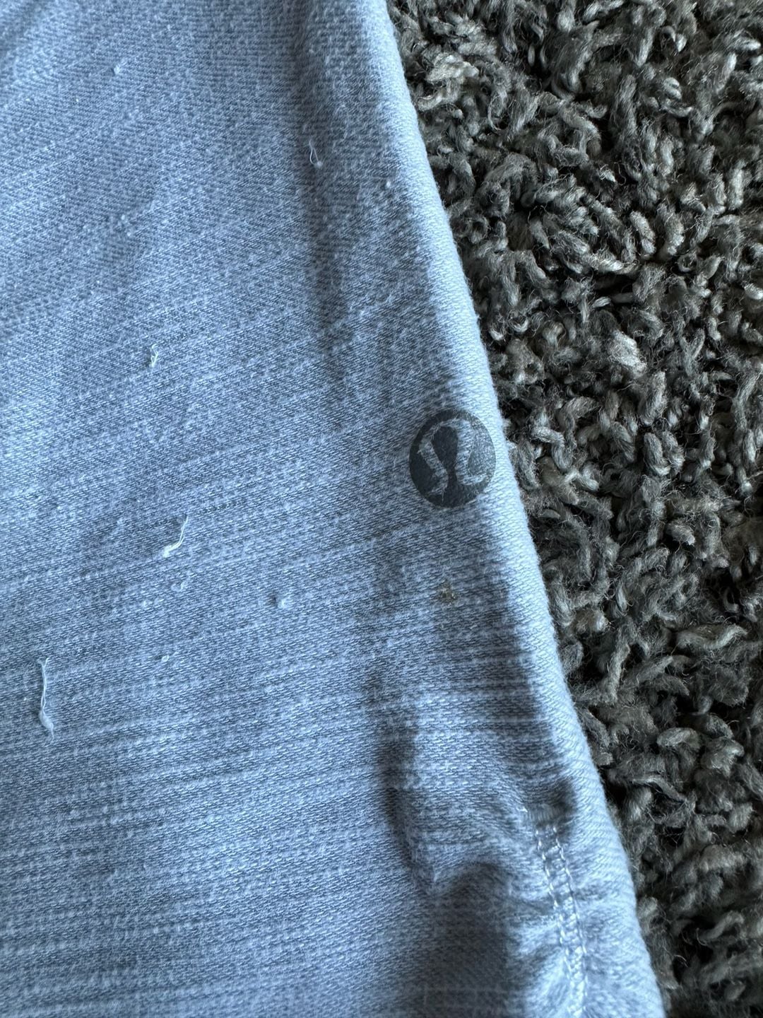 Lululemon Light Grey Textured Capri Leggings with Hem Cuffs 3