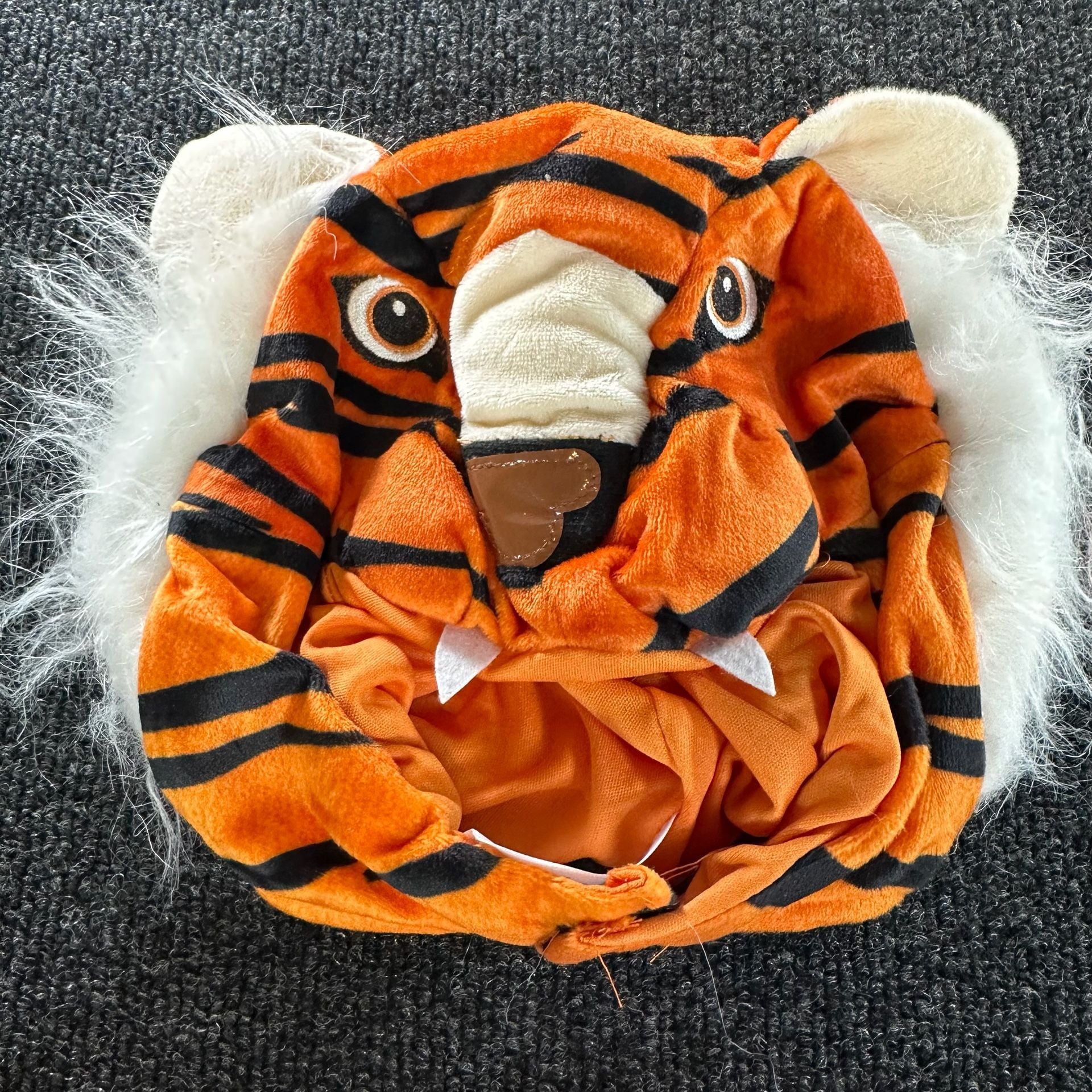 Spirit Halloween Lil Tiger Infant Costume Size 12-18 Months 8