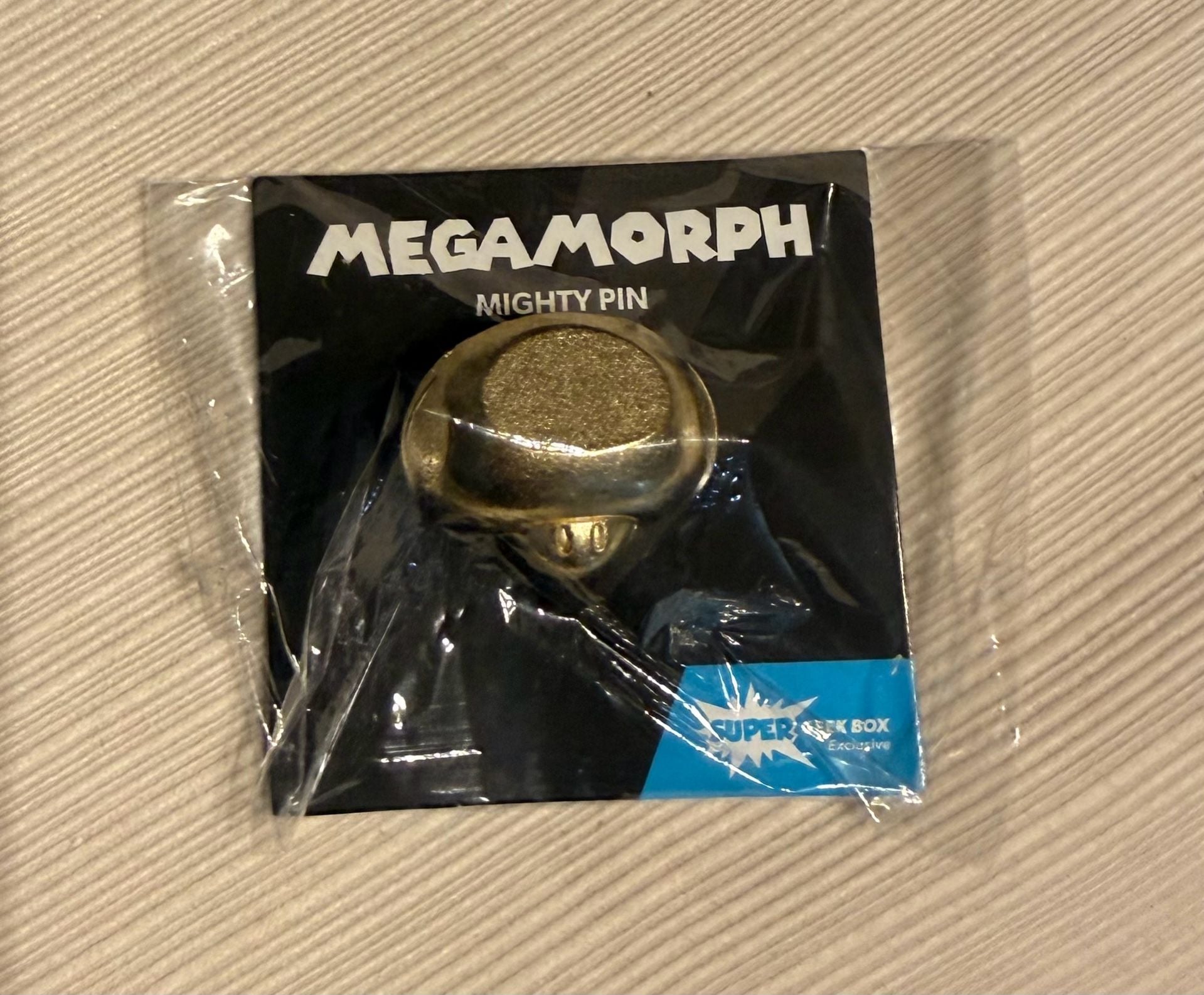 Nerd Block Nerdcre8 Super Geek Box Exclusive 3qty - Invincibility Super Star Pin, Mega Morph, & Chomp Chomp Villain Keychains 3