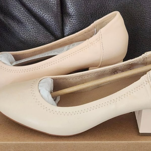 Women's Ivory Almond Toe Block Heel Slip-On Pumps