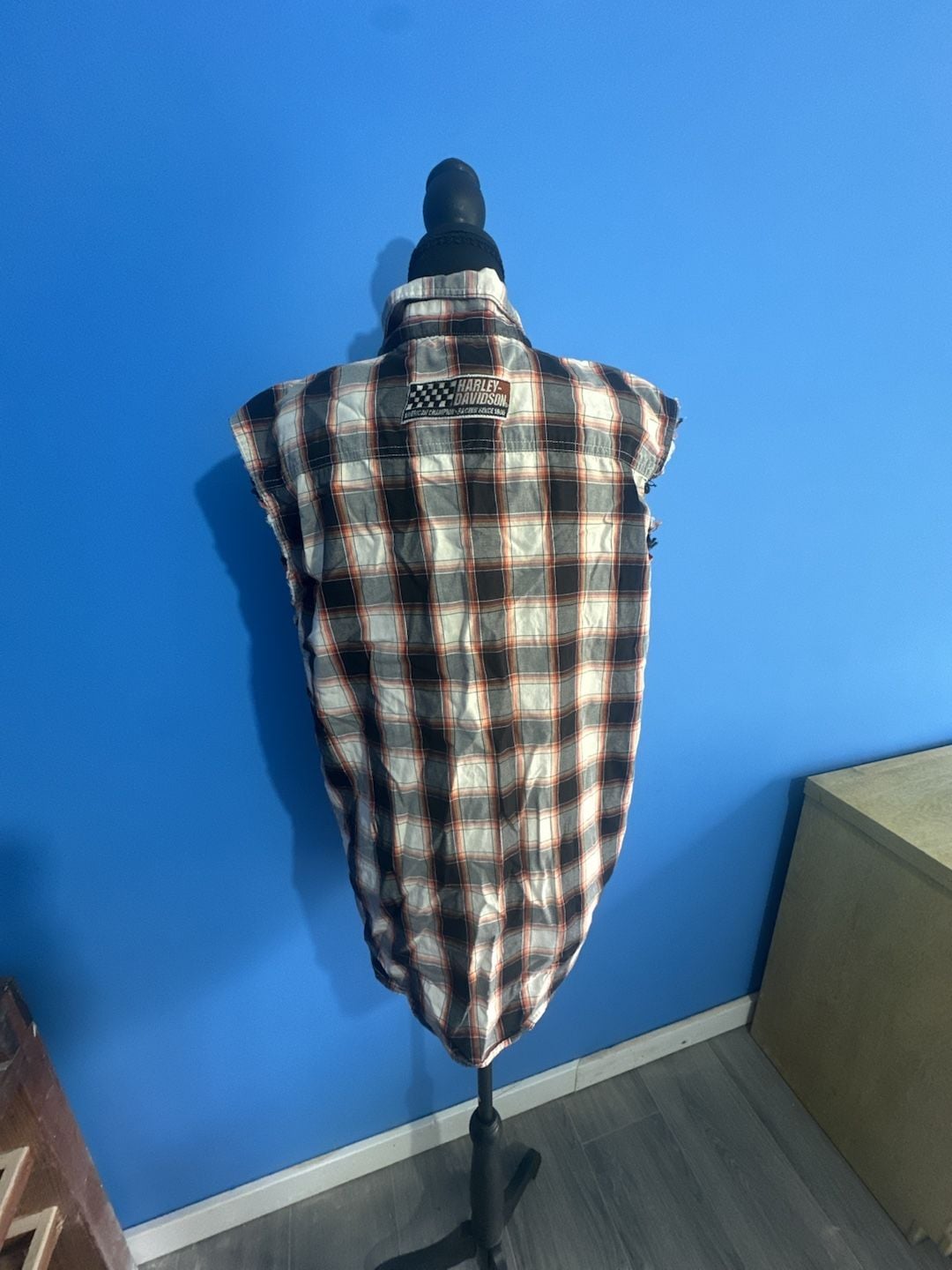 Harley-Davidson Sleeveless Plaid Button-Up Cutoff Shirt Vest Grey Black White 7