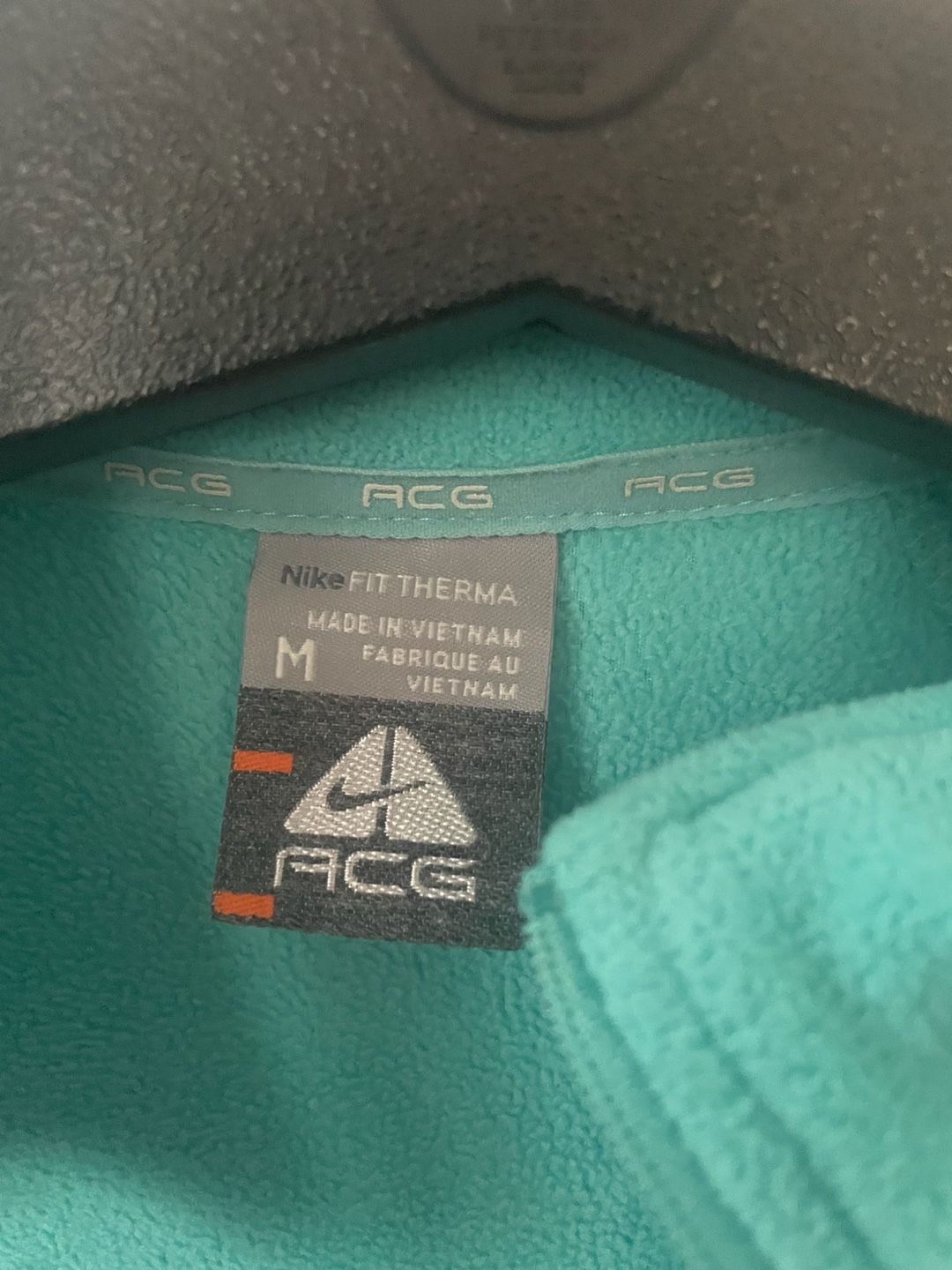 Nike ACG Therma-FIT 1/2-Zip Long-Sleeve Top 3