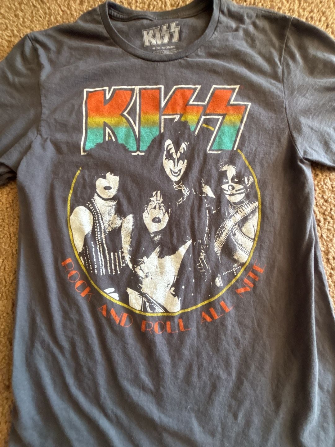 KISS Rock And Roll All Nite T-Shirt Gray Short Sleeve Crew Neck Size M (38/40) 3