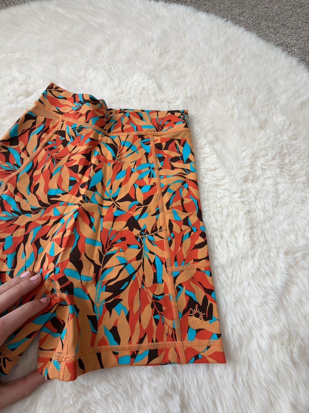 Offline by Aerie Shorts Workout Bike Womens Size S Orange Camo Pockets 22X15 4