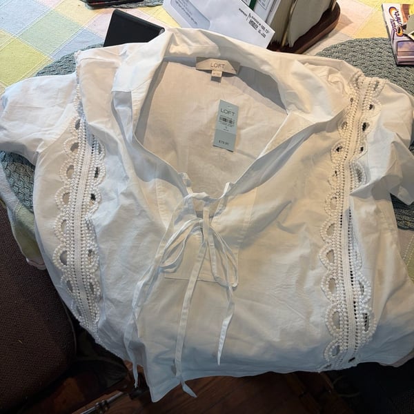 LOFT Women White Lace-Up Crochet Trim Blouse Petite Size SP New with Tags