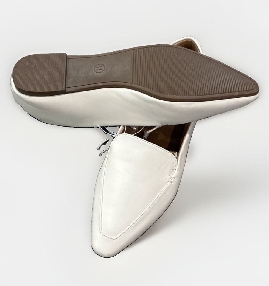 A New Day Women's White Pointed Toe Memory Foam Loafer Flats Size 11 3