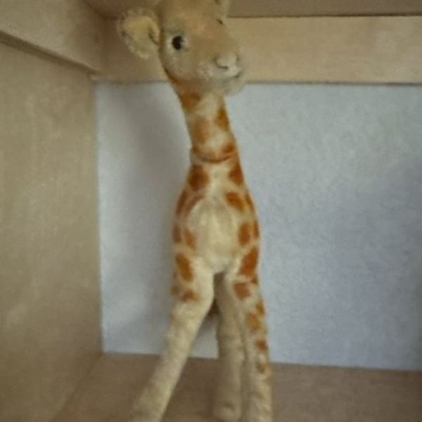 Steiff Giraffe  14" missing button and tag