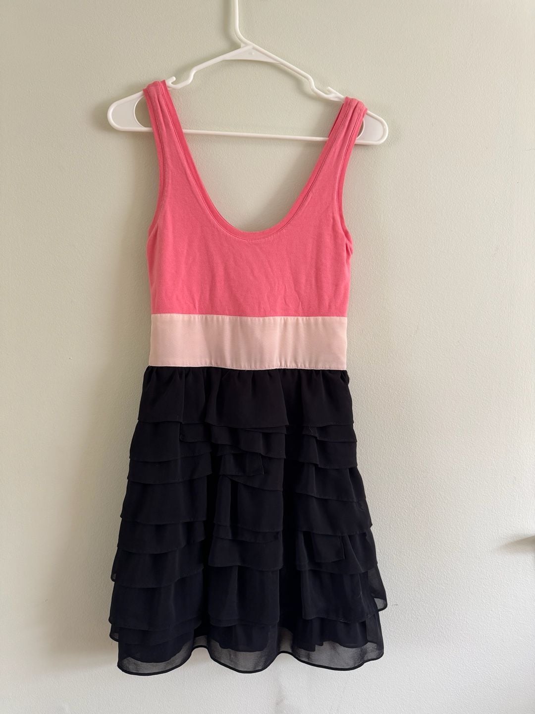 Express Colorblock Tiered Ruffle Dress Pink Black Size 2 2