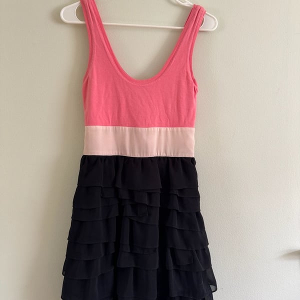 Express Colorblock Tiered Ruffle Dress Pink Black Size 2