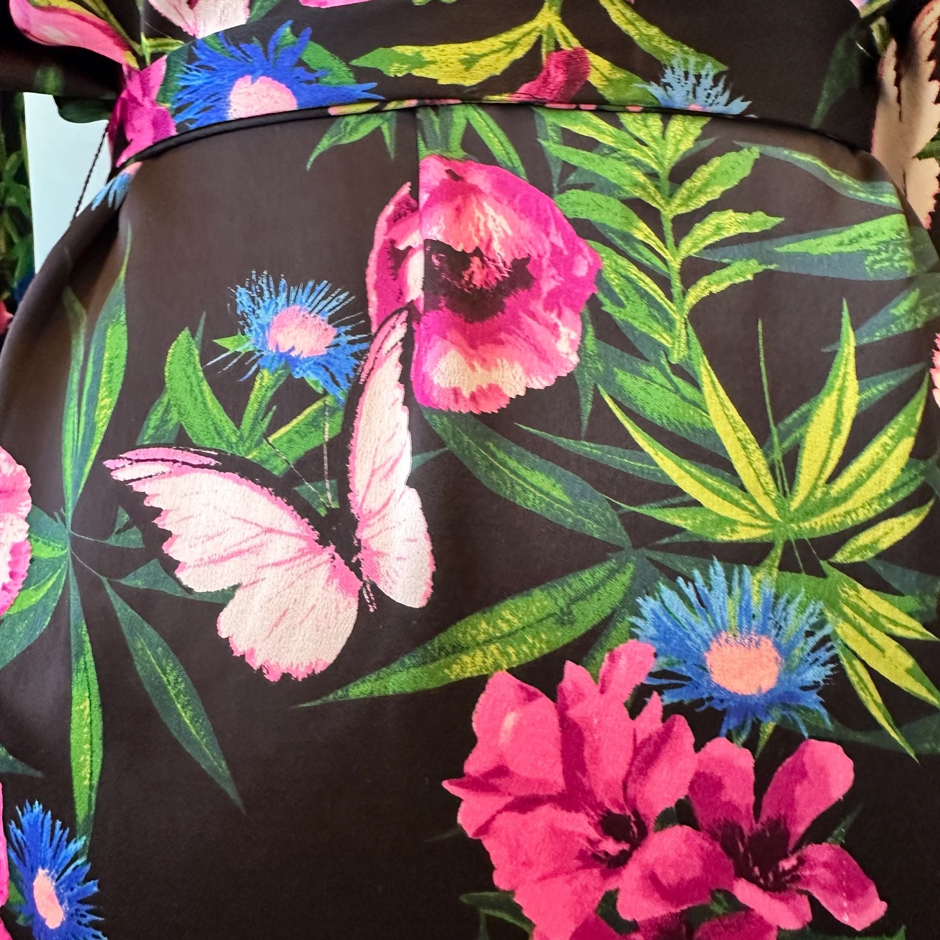 Victoria's Secret Black Tropical Floral Satin Kimono Robe with Lace Trim M/L 10