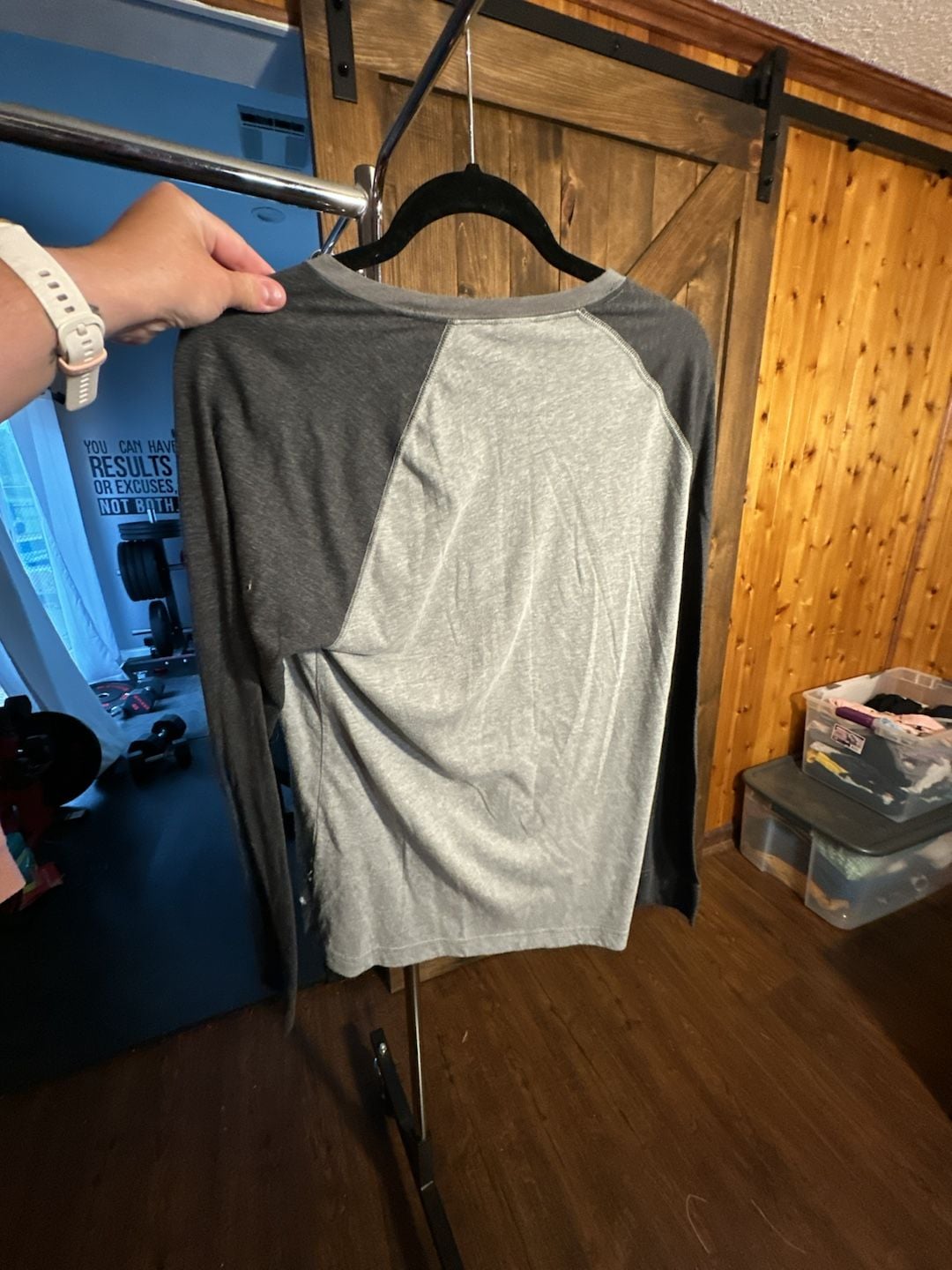 Hollister Mens Small Gray Long Sleeve Baseball Tee 4