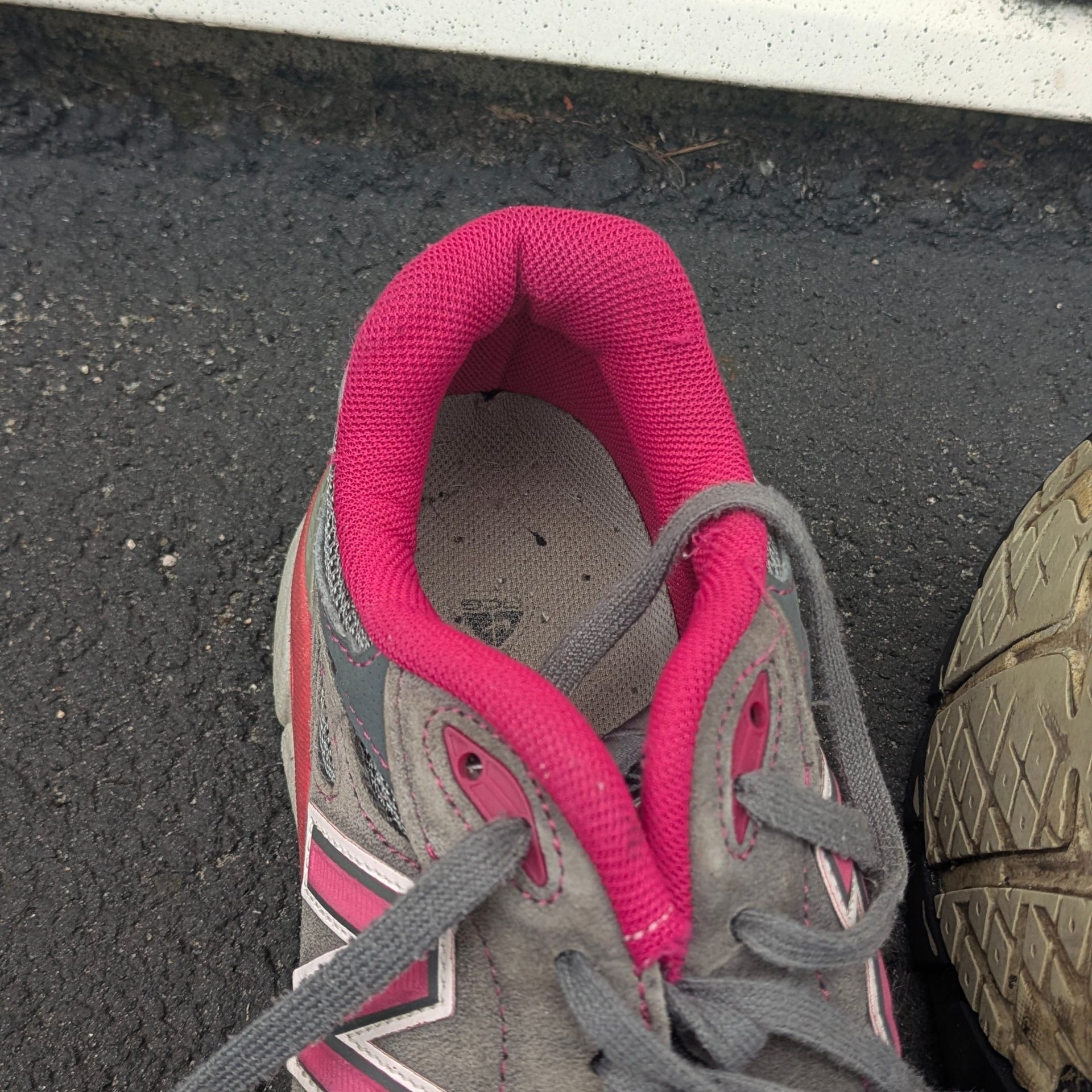 New Balance 990v3 Wolf Gray Pink Breast Cancer Awareness  7