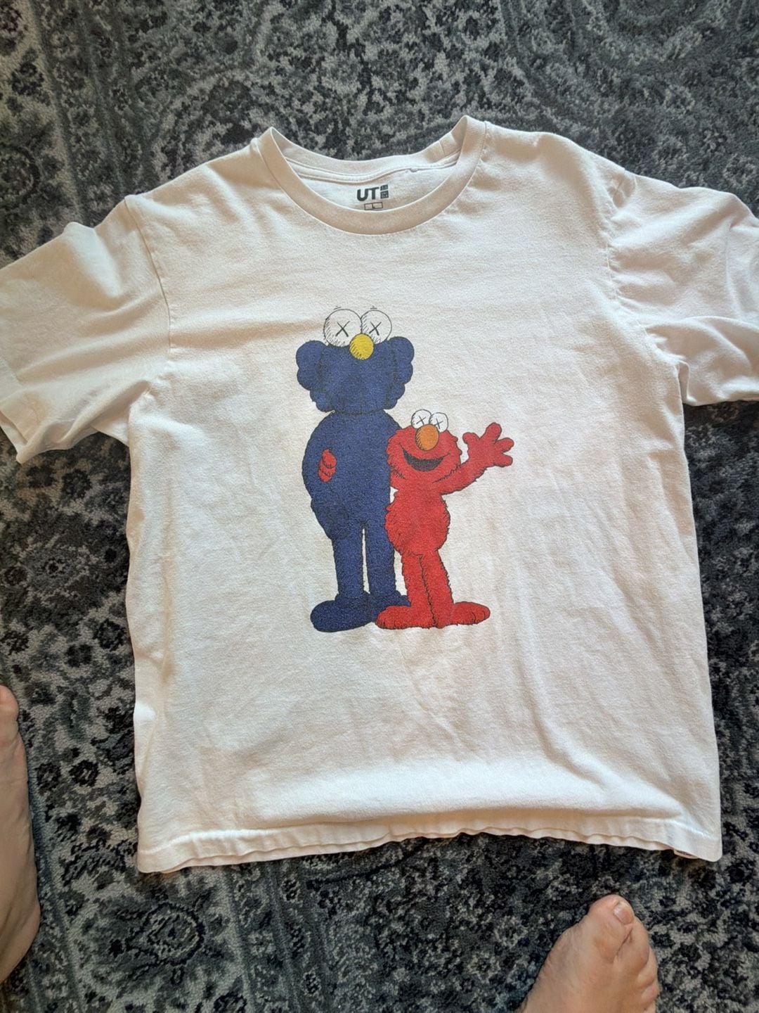 Kaws BFF x Seseame Street Elmo x Uniqlo White 2