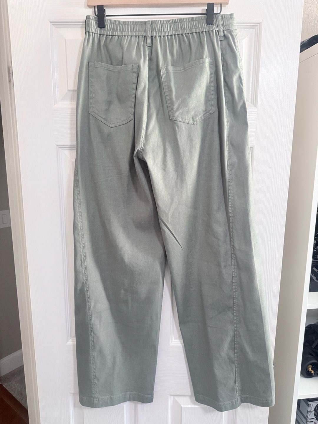 Evereve Sage Green Drawstring Wide Leg Pants Size M 7