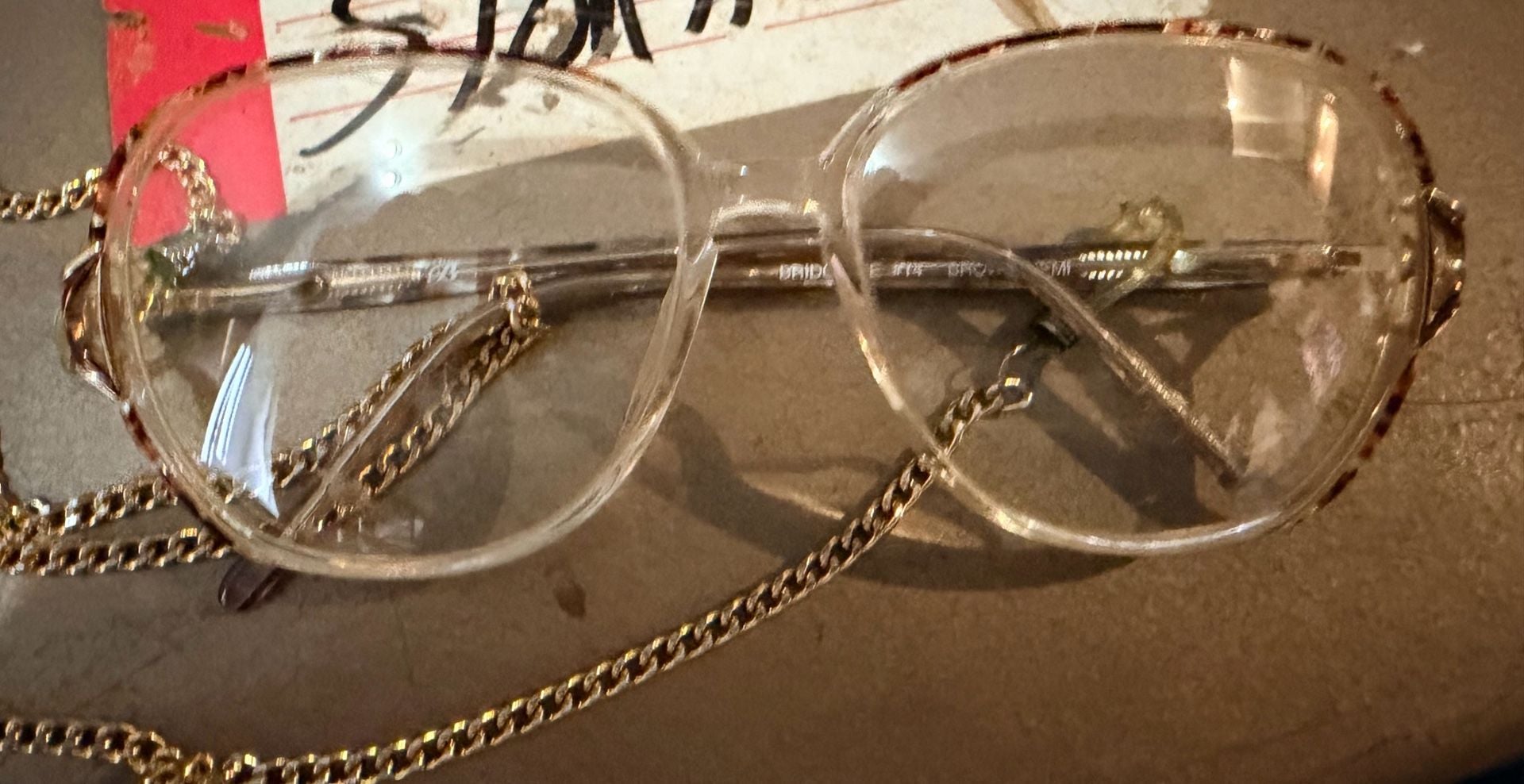Vintage Clear and Tortoiseshell Oversized Eyeglasses with Gold Chain 3